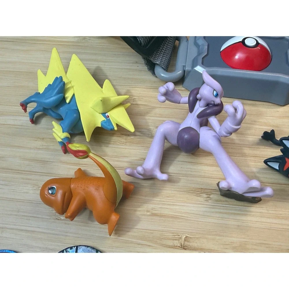 Pokemon Trainer Belt with Poke Balls Figures Mewtwo Pikachu TCG Coins Mixed lot